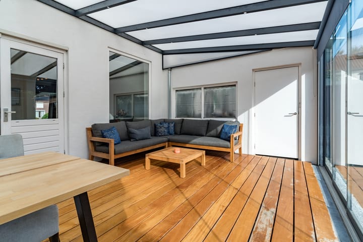 Foto 28 van Klaverplein 1