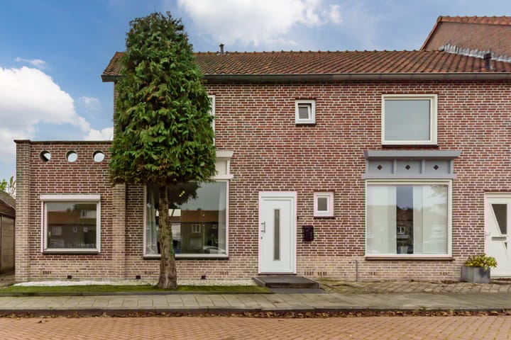 Foto 68 van Klaverplein 1