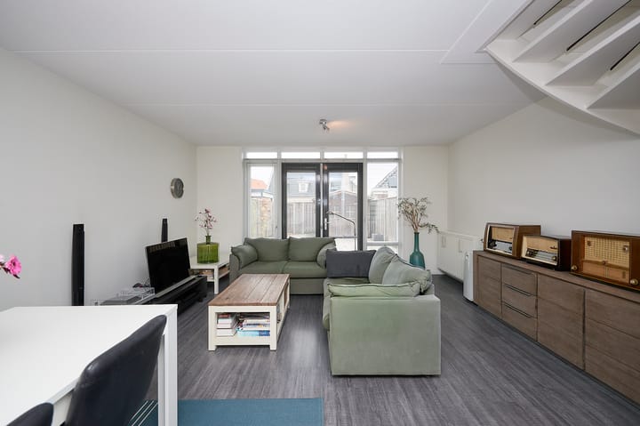 Photo 7 of Vuurvlinder 19