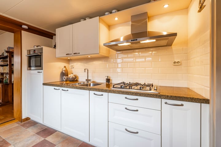 Photo 17 of Concordiastraat 11