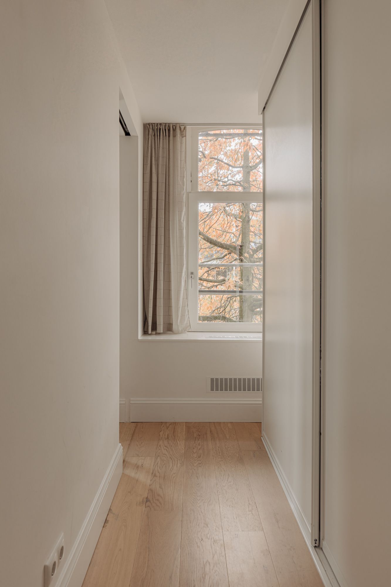 Photo 14 of Spaarndammerstraat 25-2