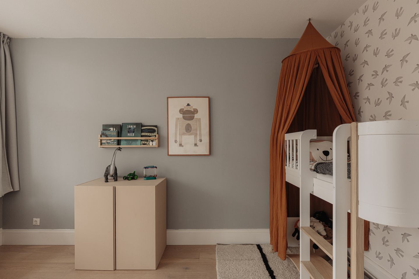 Photo 19 of Spaarndammerstraat 25-2