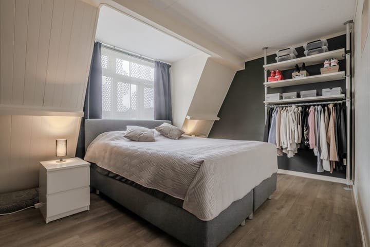 Foto 18 van Van Hogendorpstraat 58