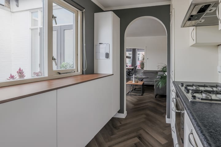 Foto 11 van Van Hogendorpstraat 58