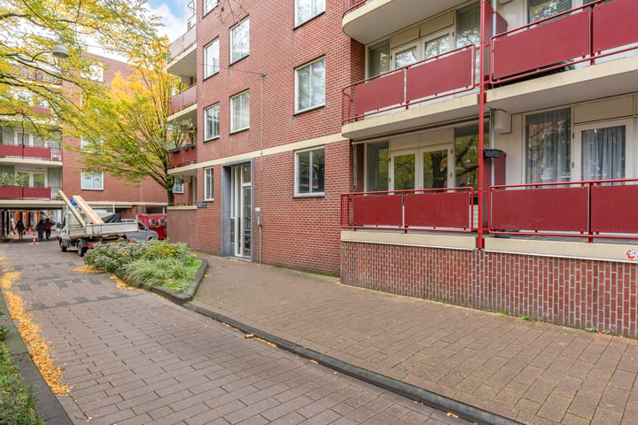 View photo 26 of Hercules Seghersstraat 19