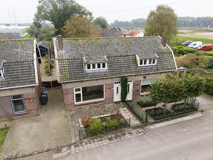 Foto 3 van Middenhof 31