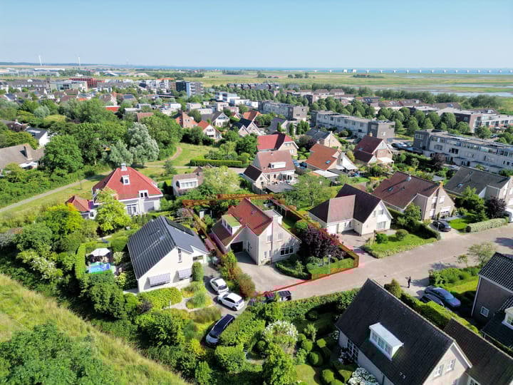 Foto 1 van Meerkoetstraat 8