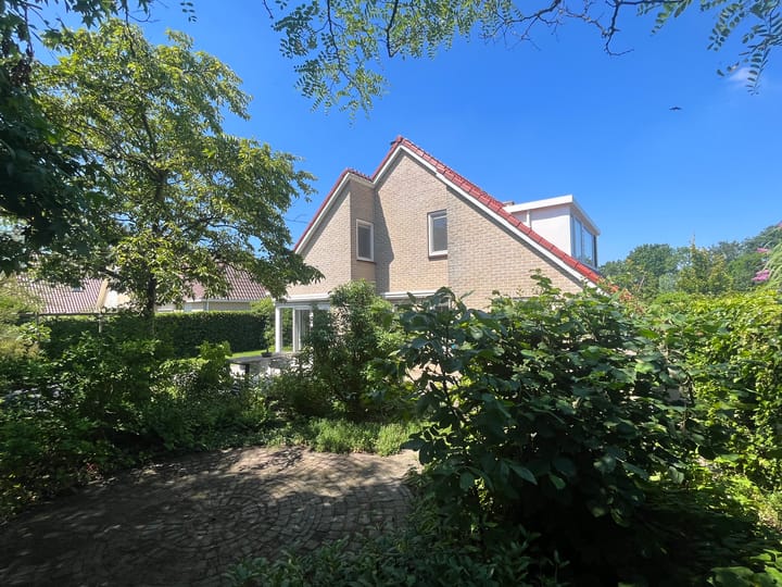 Foto 16 van Meerkoetstraat 8