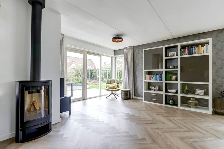 Foto 26 van Meerkoetstraat 8