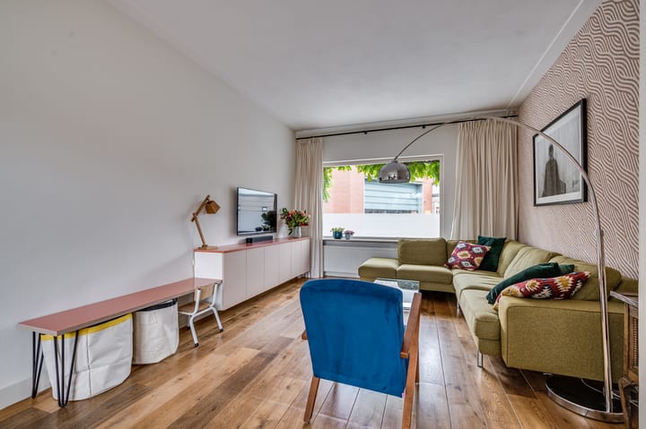 Foto 6 van Bisschop Schrijnenstraat 82