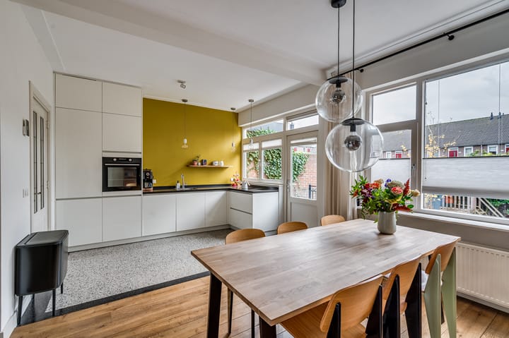 Foto 12 van Bisschop Schrijnenstraat 82