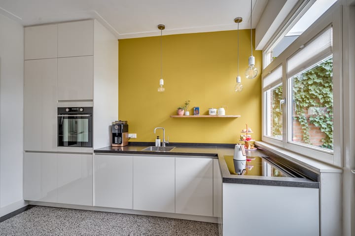 Foto 13 van Bisschop Schrijnenstraat 82