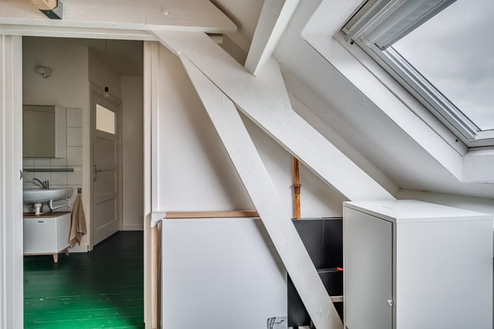 Foto 38 van Bisschop Schrijnenstraat 82