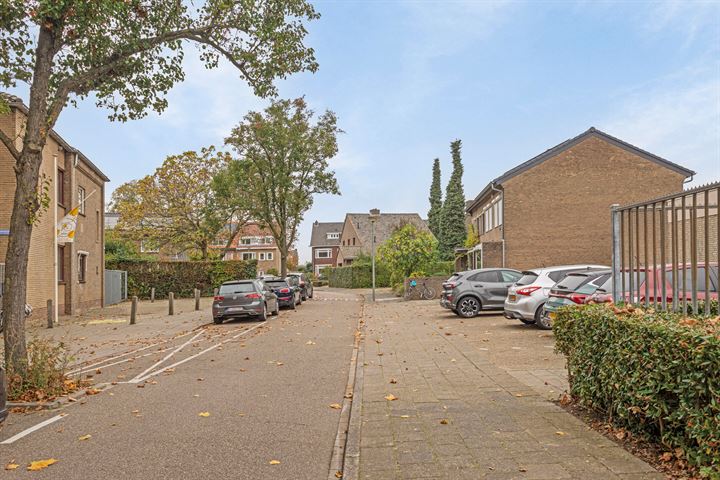 Bekijk foto 36 van Kloosterstraat 22