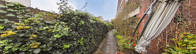 View 360° photo of Achtertuin of Kardinaal van Rossumstraat 70