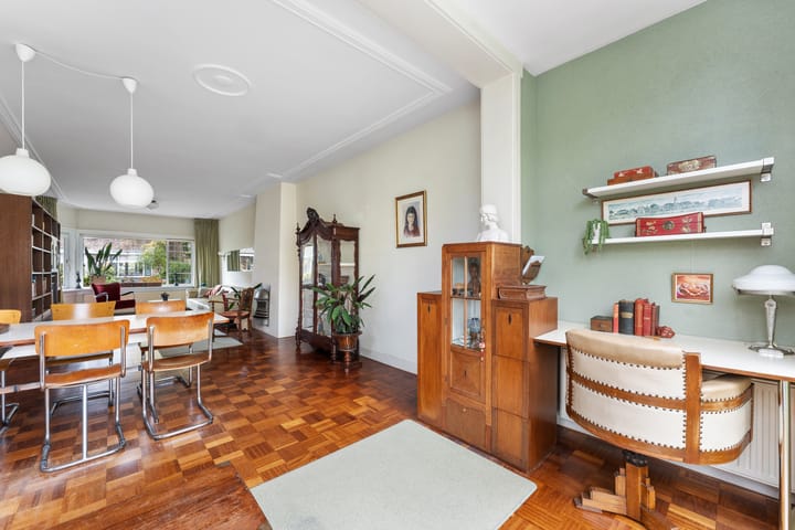 Foto 16 van Adrianalaan 181