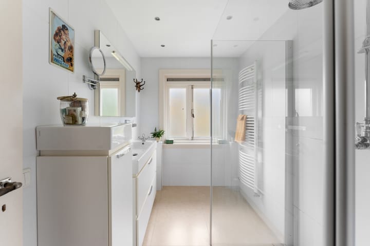 Foto 32 van Adrianalaan 181