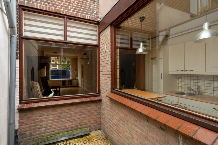 View photo 3 of Waardstraat 47