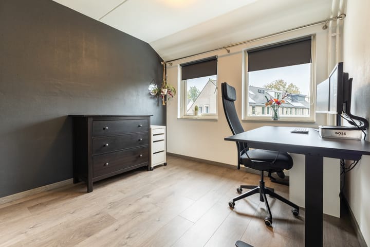 Photo 8 of Lupinestraat 17