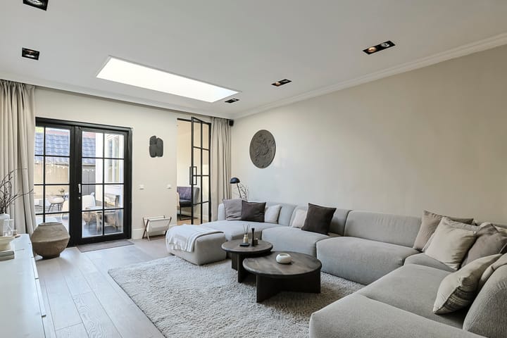 Photo 15 of Ruisdaelstraat 40