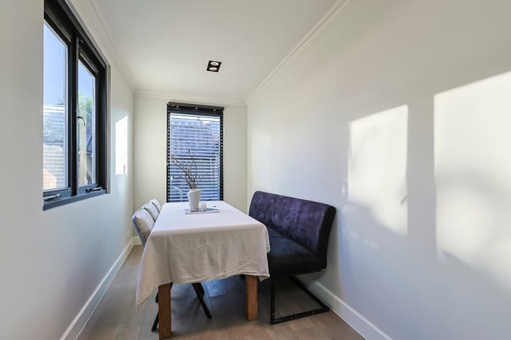 Photo 21 of Ruisdaelstraat 40