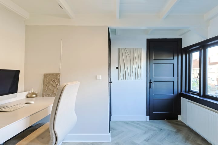 Photo 28 of Ruisdaelstraat 40