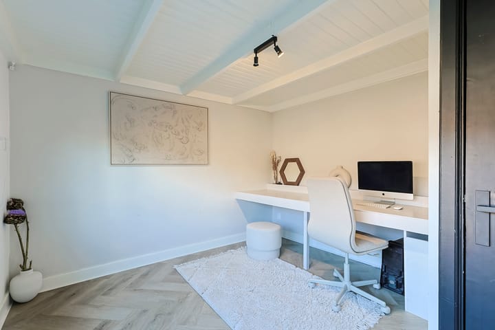 Photo 29 of Ruisdaelstraat 40