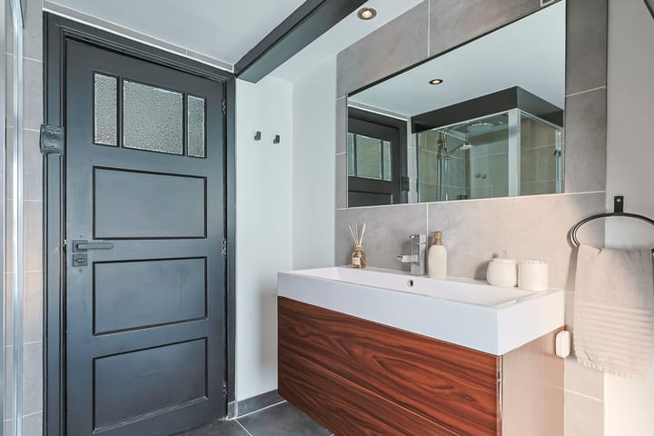 Photo 37 of Ruisdaelstraat 40