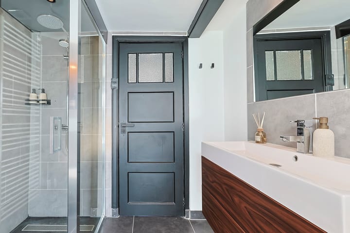 Photo 36 of Ruisdaelstraat 40