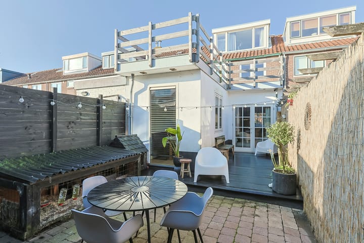 Photo 48 of Ruisdaelstraat 40