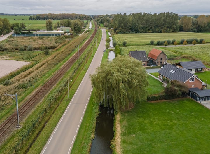 Foto 80 van Parallelweg 39