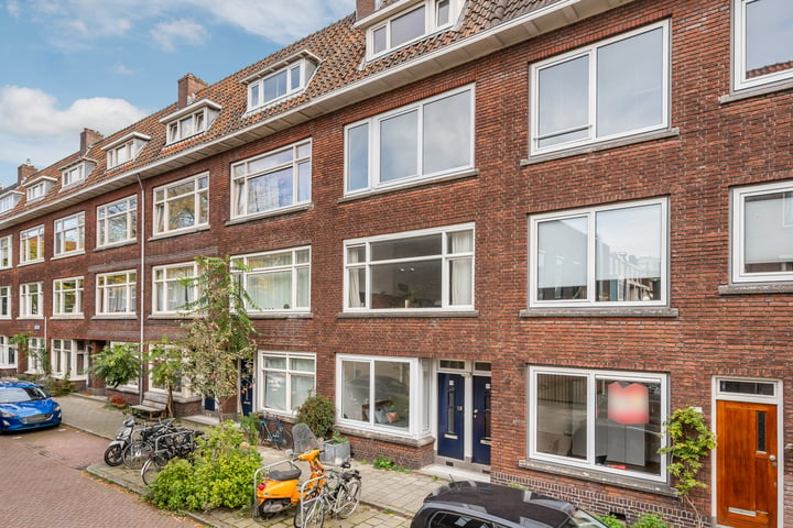 Bekijk foto 1 van Treubstraat 18-A