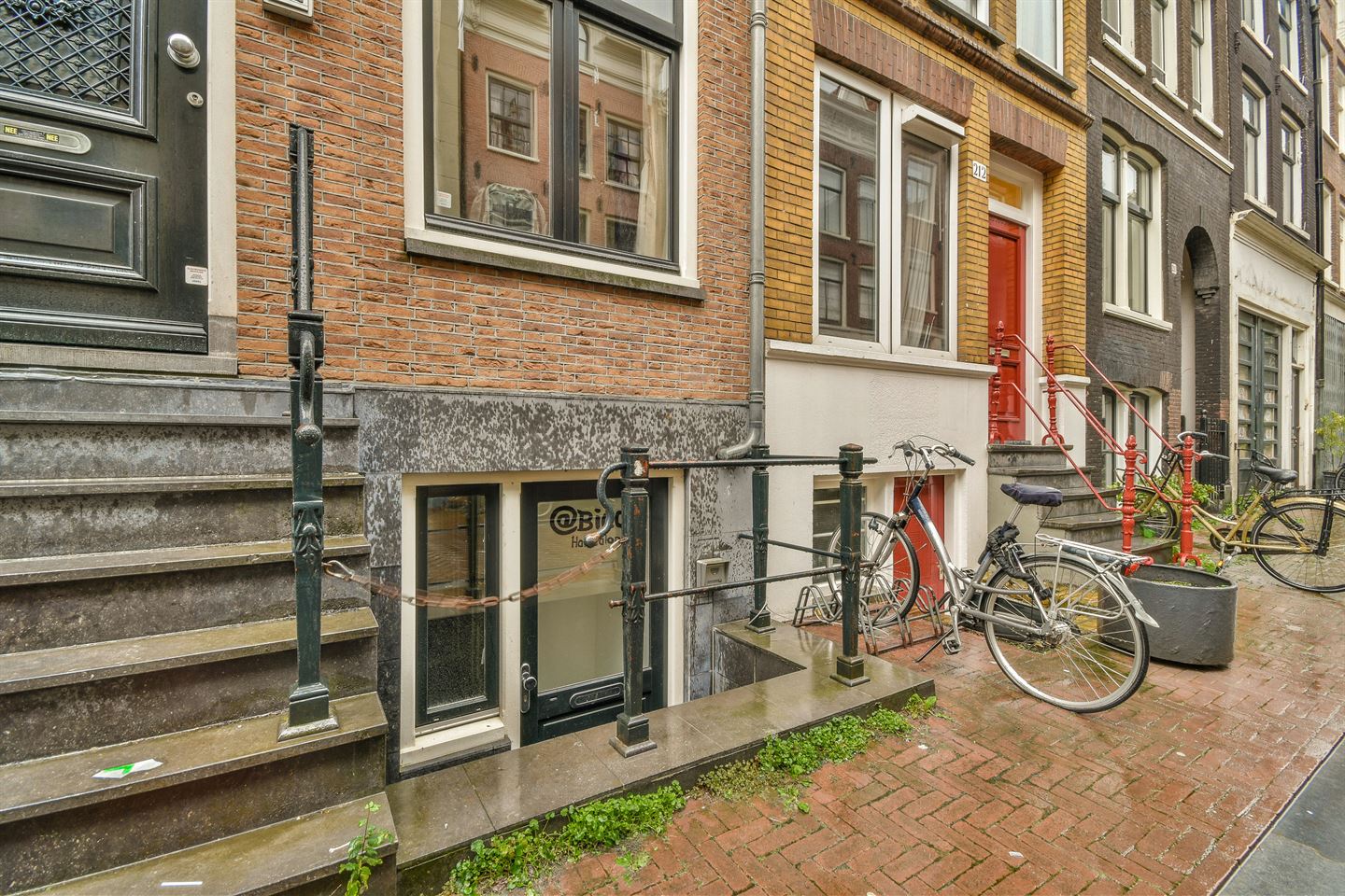 Bekijk foto 2 van Lange Leidsedwarsstraat 214-A