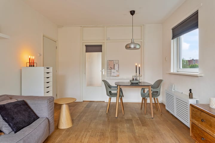 Foto 3 van Nobellaan 8