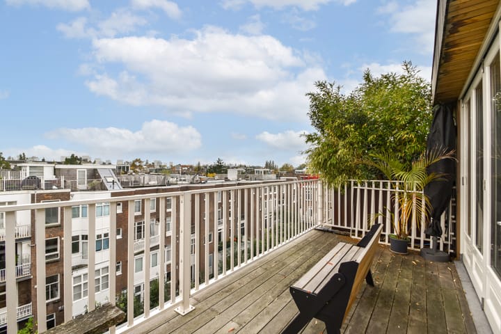 Foto 33 van Van Breestraat 181-2