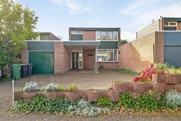 Photo 2 of Telstar 13