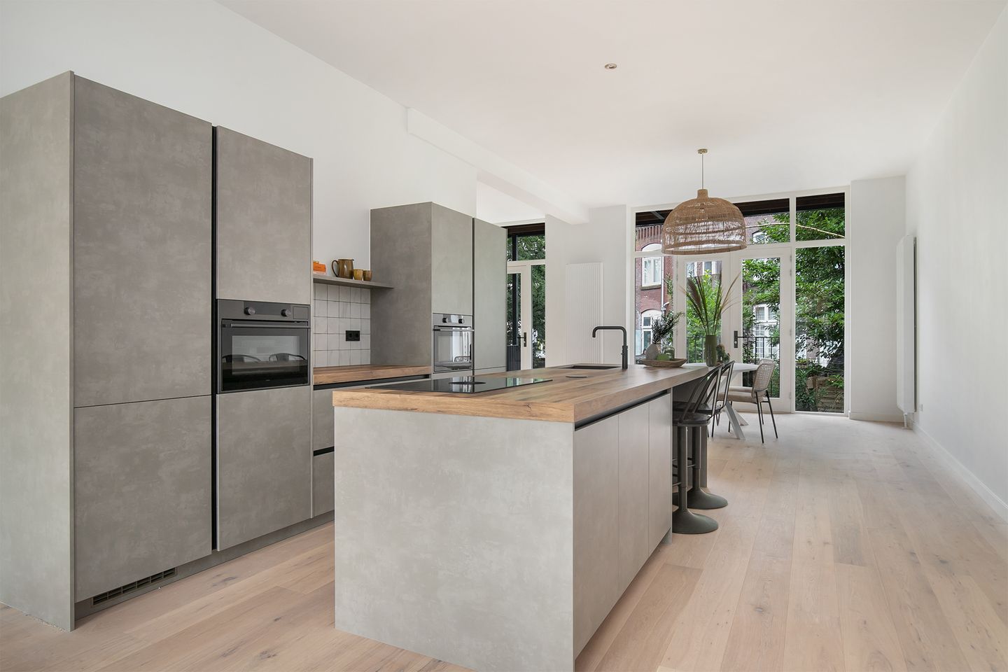 Photo 14 of Heemraadssingel 84-A