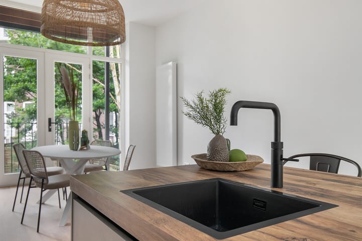 Photo 15 of Heemraadssingel 84-A