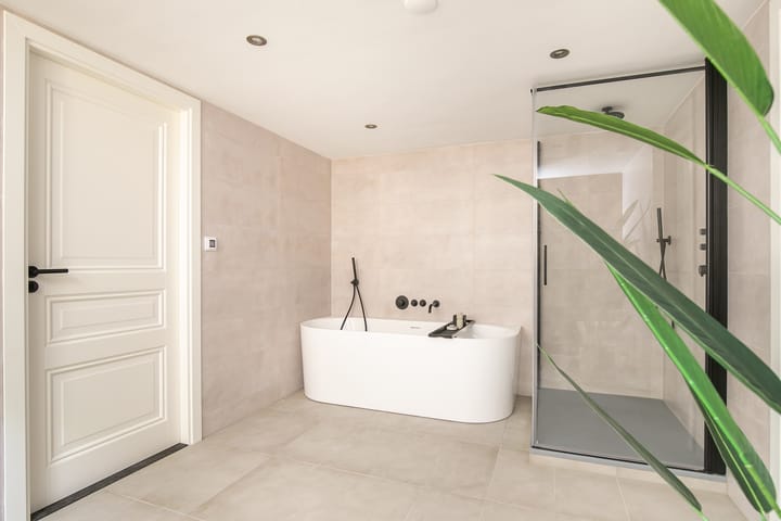 Photo 28 of Heemraadssingel 84-A