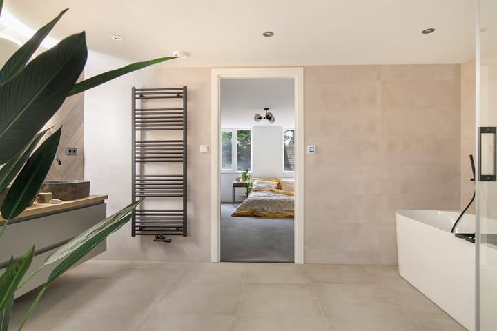 Photo 30 of Heemraadssingel 84-A