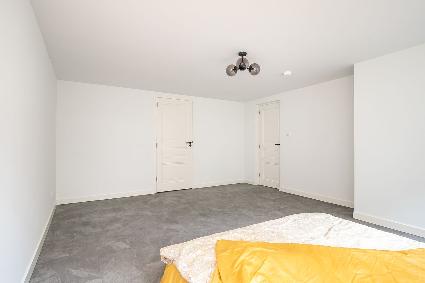 Photo 34 of Heemraadssingel 84-A