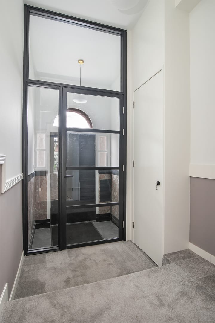 Photo 41 of Heemraadssingel 84-A