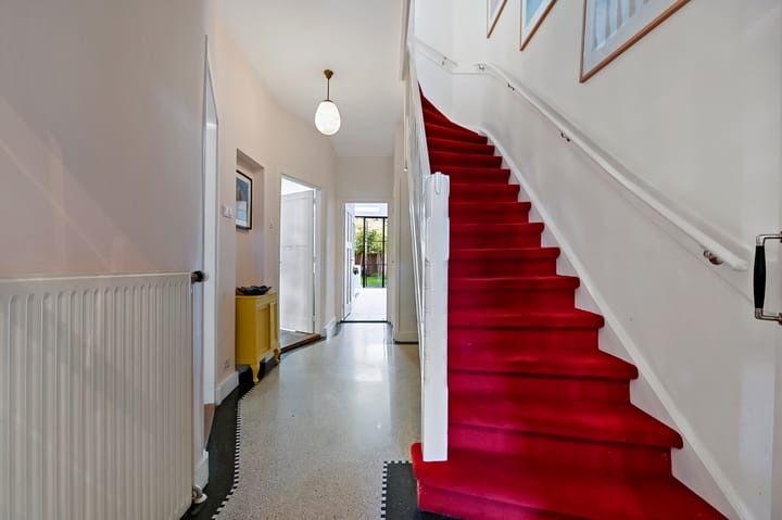 Photo 6 of Oostduinlaan 189