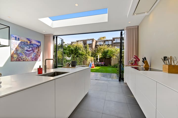 Photo 15 of Oostduinlaan 189