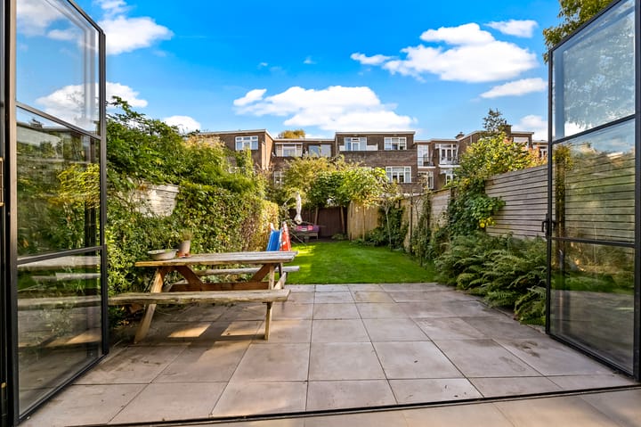 Photo 16 of Oostduinlaan 189