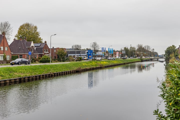 View photo 40 of De Waard 102