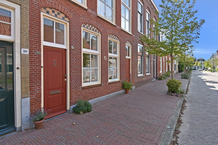 View photo 4 of Van der Mastenstraat 37