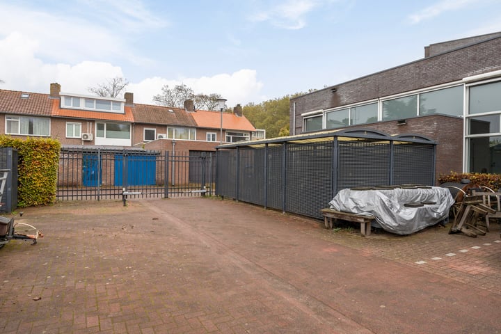 View photo 36 of Adriaan Dorsmanstraat 2