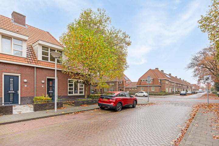 View photo 39 of Adriaan Dorsmanstraat 2