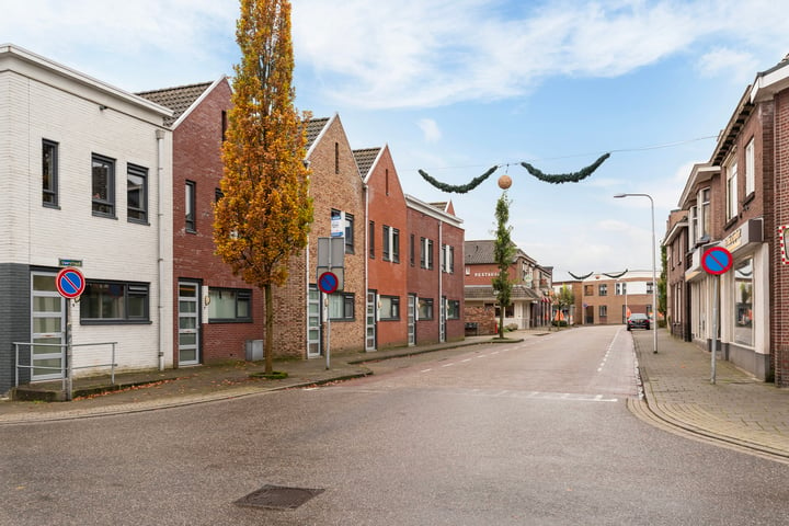 View photo 24 of Voorstraat 10-07